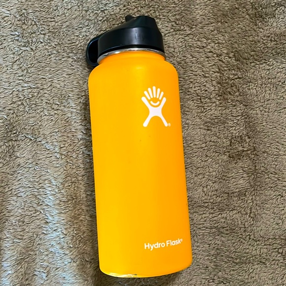 Hydro Flask Yellow Orange Gold 32 oz - Picture 2 of 4